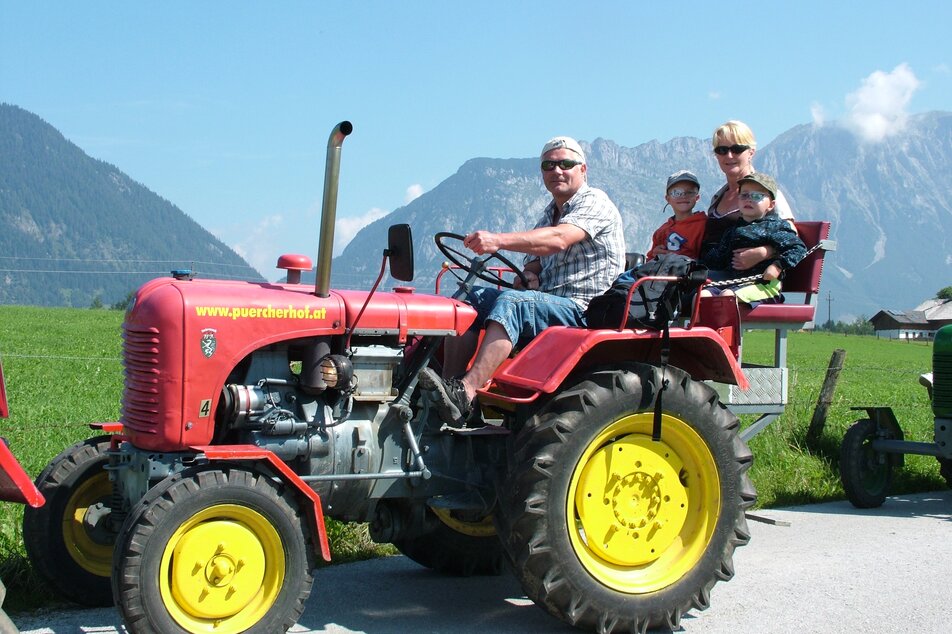 "Altsteirer Traktorfahrt" - Driving by tractor - Imprese #1